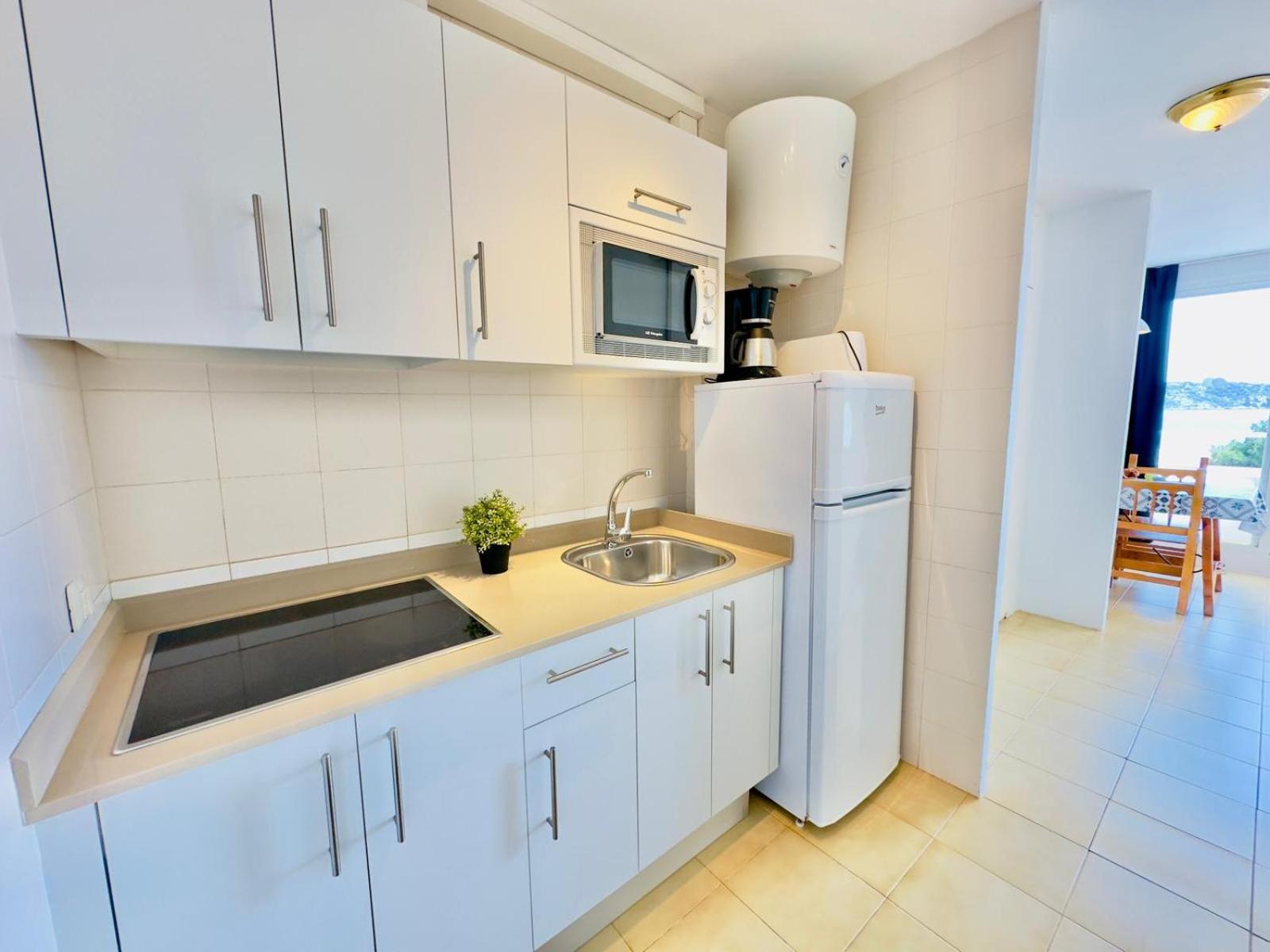 Trill Mirasol B Estudio 1a Linea Mar Апартаменты Л'Эстартит